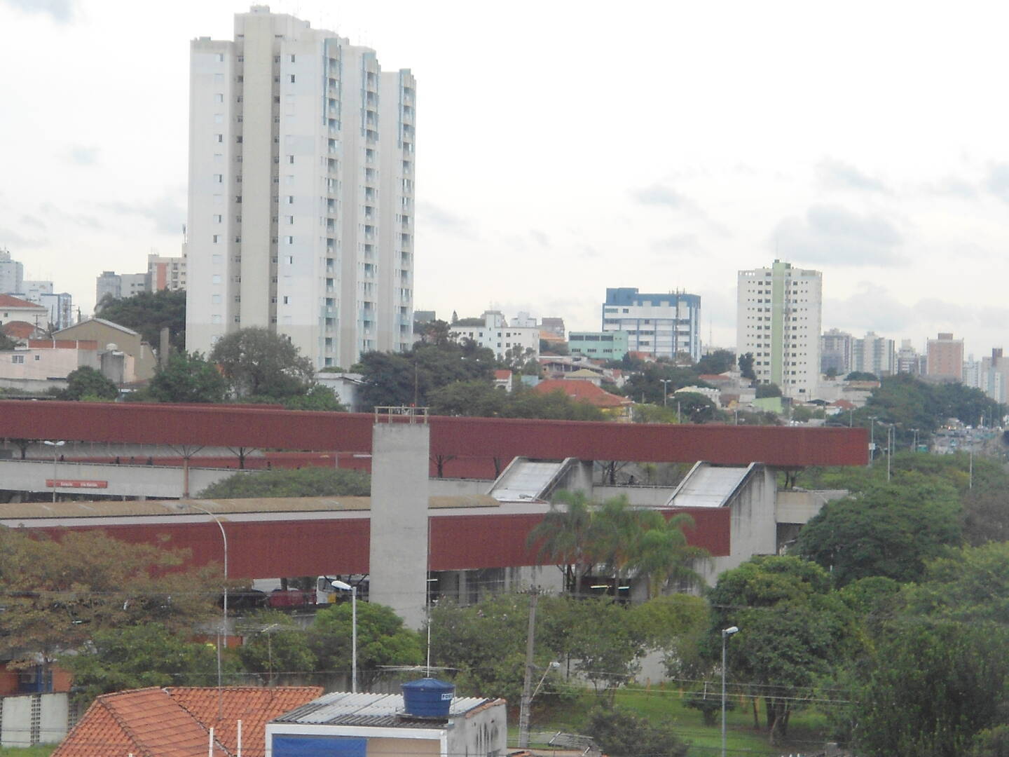 Apartamento Vila Matilde de Três Dormitórios uma vaga de garagem