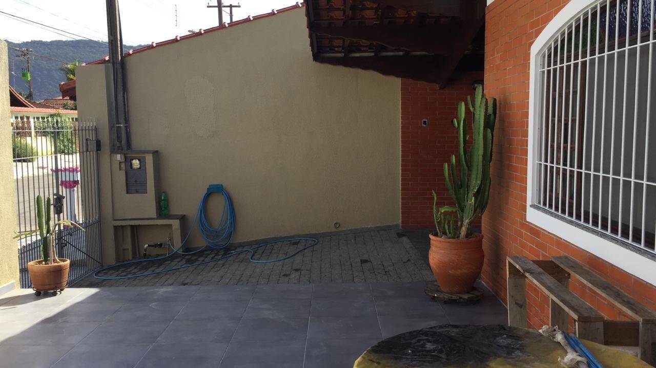 Casa Florida Praia Grande, Com Três Dormitórios Sendo Uma Suíte Quarto Vaga