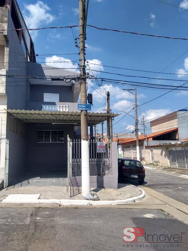 Sobrado Venda na Vila Alpina, com Dois Dormitórios, e duas Vaga de Garagem