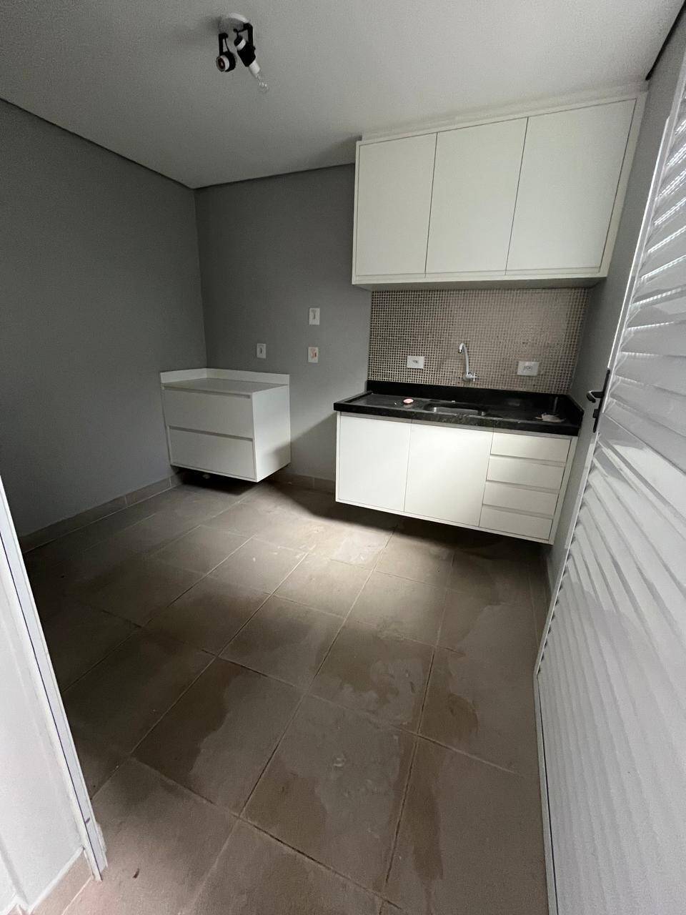 Prédio Comercial P/ Alugar-Santana C/ 750 Mts Quadrados- C/ Estac Próprio