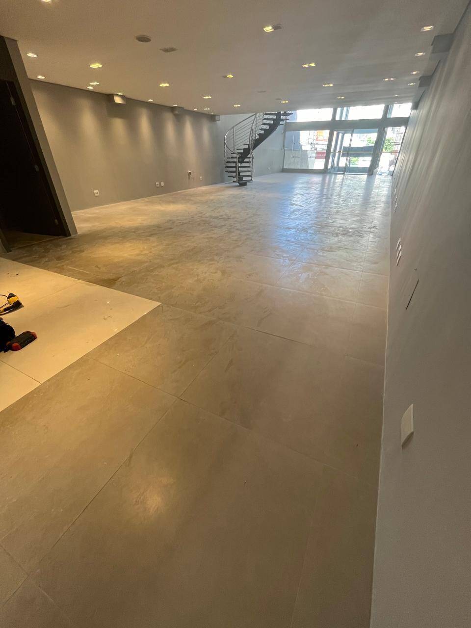 Prédio Comercial P/ Alugar-Santana C/ 750 Mts Quadrados- C/ Estac Próprio