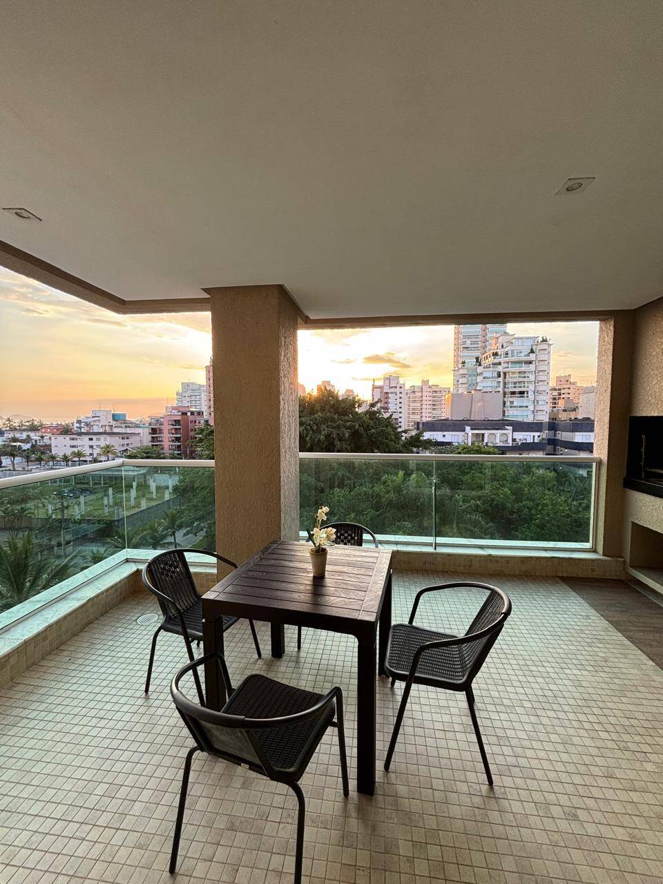 Apartamento, 3 quartos, 174 m² - Foto 2