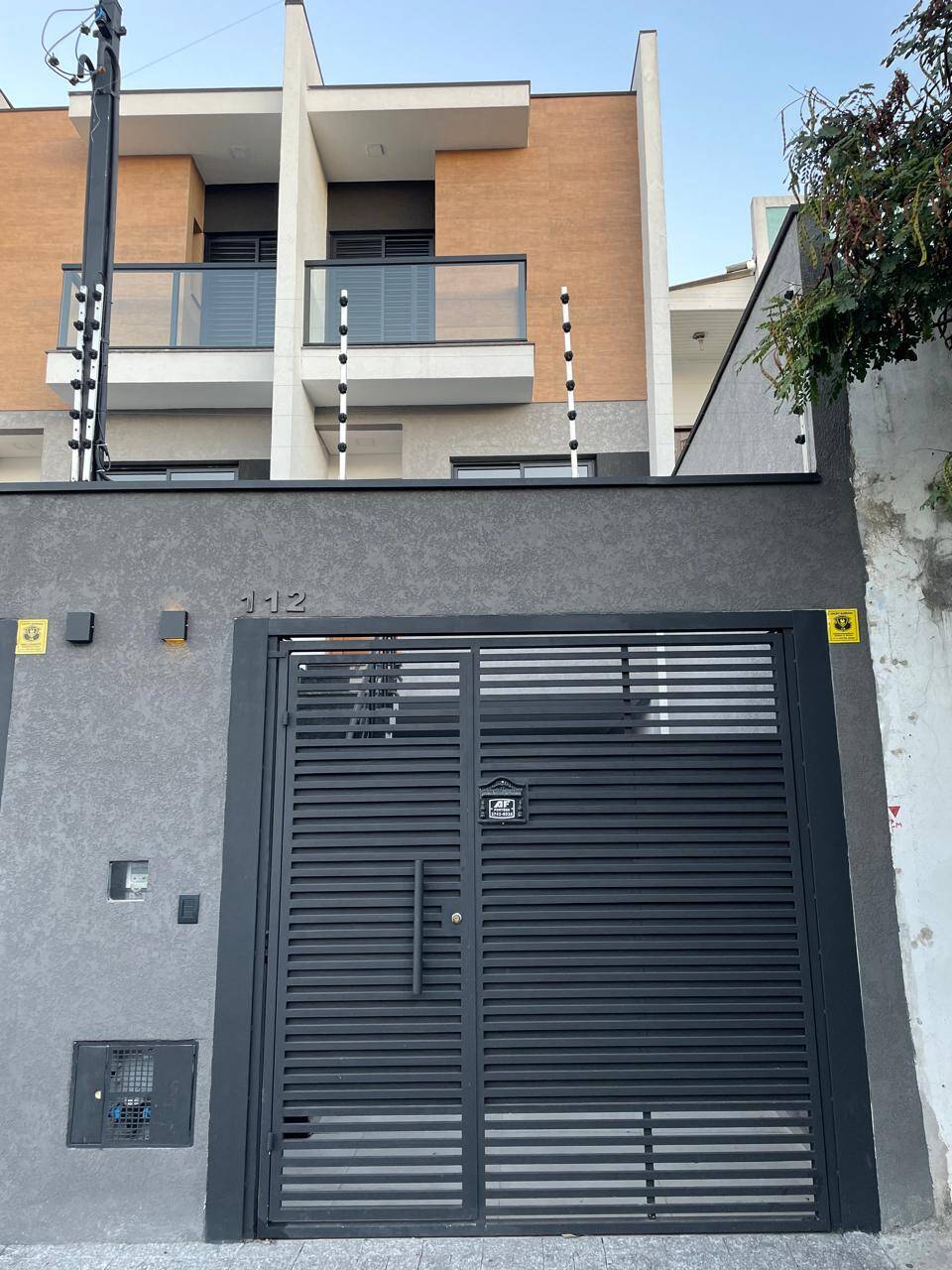 Sobrado a Venda no Jardim Brasilia ZL -C/ Três Dorms, uma Suite e Três vaga