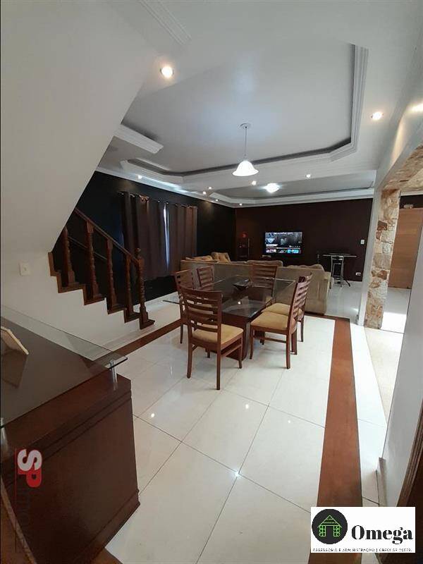 Sobrado P/ Alugar- Vila Aparecida  Zona Leste- com Três Suite e Seis Vagas