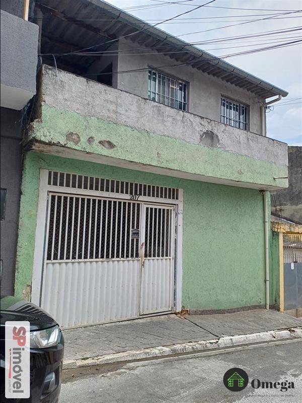 Sobrado a Venda- Jardim São Carlos ZL- C/ Quarto Dormitórios e Uma Vaga.