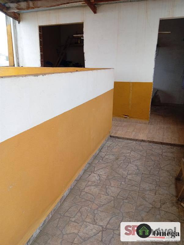 Sobrado a Venda no Jardim Lajeado ZL - C/ Quatro Dormitórios e Uma Vaga.