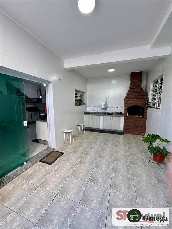 Sobrado a Venda na Vila Cleonice ZL- C/ Quatro Dorms Sendo 1 Suite 3 Vagas